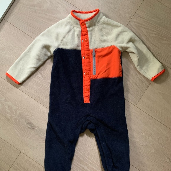 Old Navy fleece onesie - Picture 1 of 3
